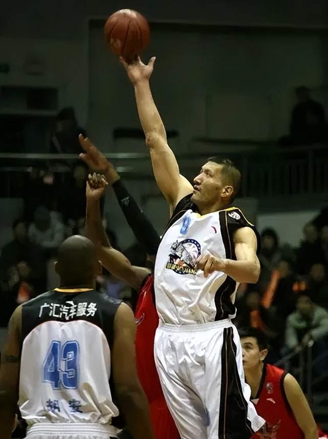 体育投注-新疆广汇发布备战花絮；赛后队长鼓劲；NBA常规赛任务艰巨；赛季目标并未改变的简单介绍